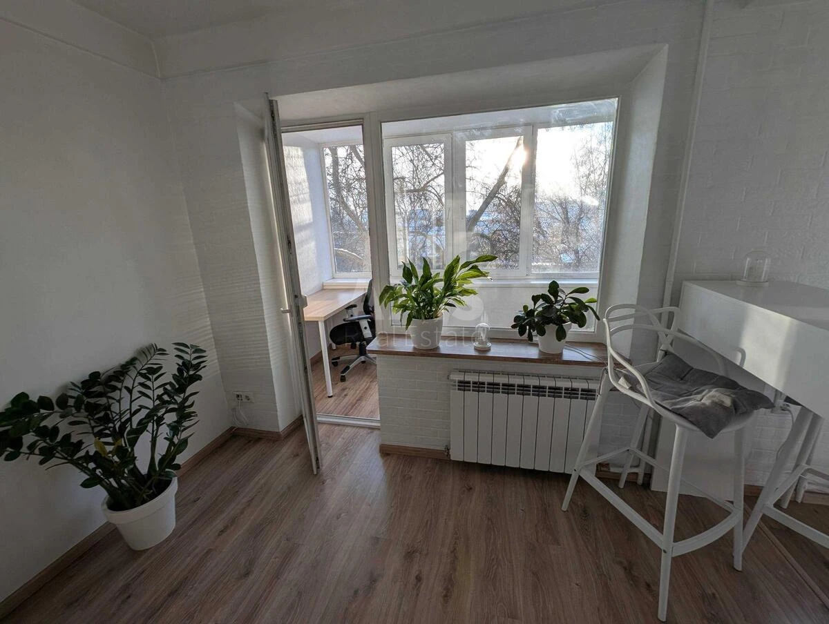 1k apartment vul. Solom'jans'ka 28702014