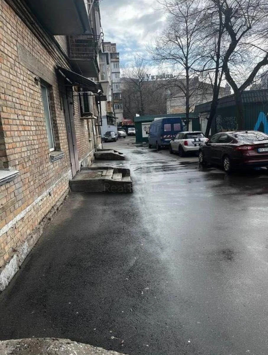1k apartment pr-t Berestejskij 3686505