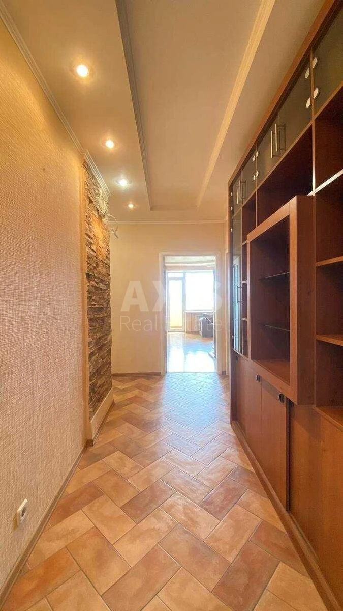 2k apartment vul. Kamjenjeva Komandarma 4А7159510