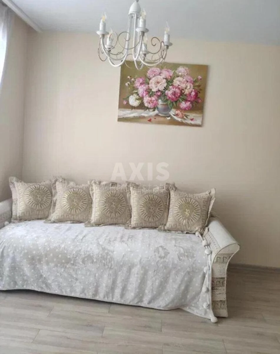 1k apartment vul. Radystiv 34К706655