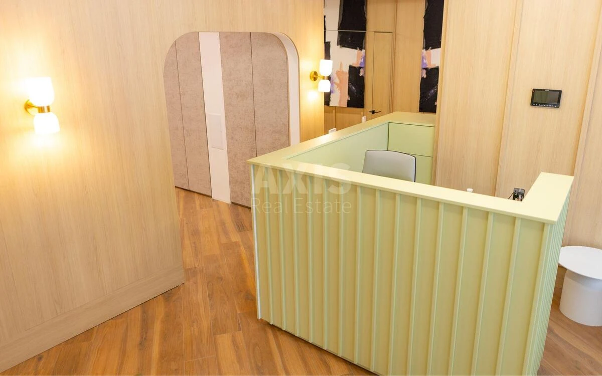 Office vul. Buslivs'ka 12, 135m2675064