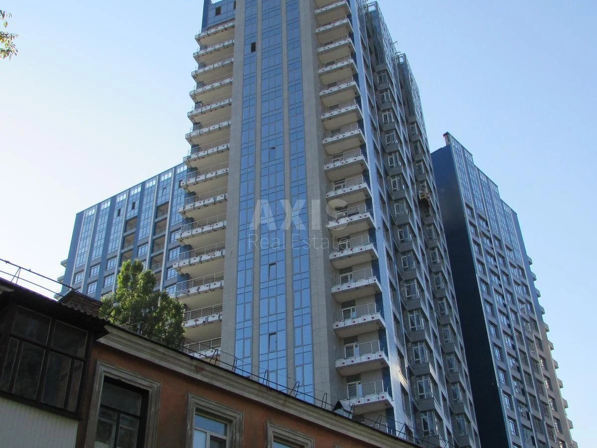 1к квартира ул. Джона Маккейна 77041822