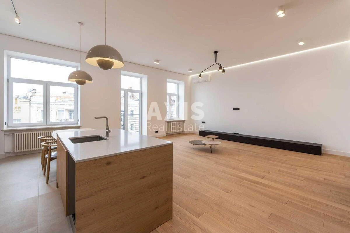 4k apartment vul. Antonovycha 17573262