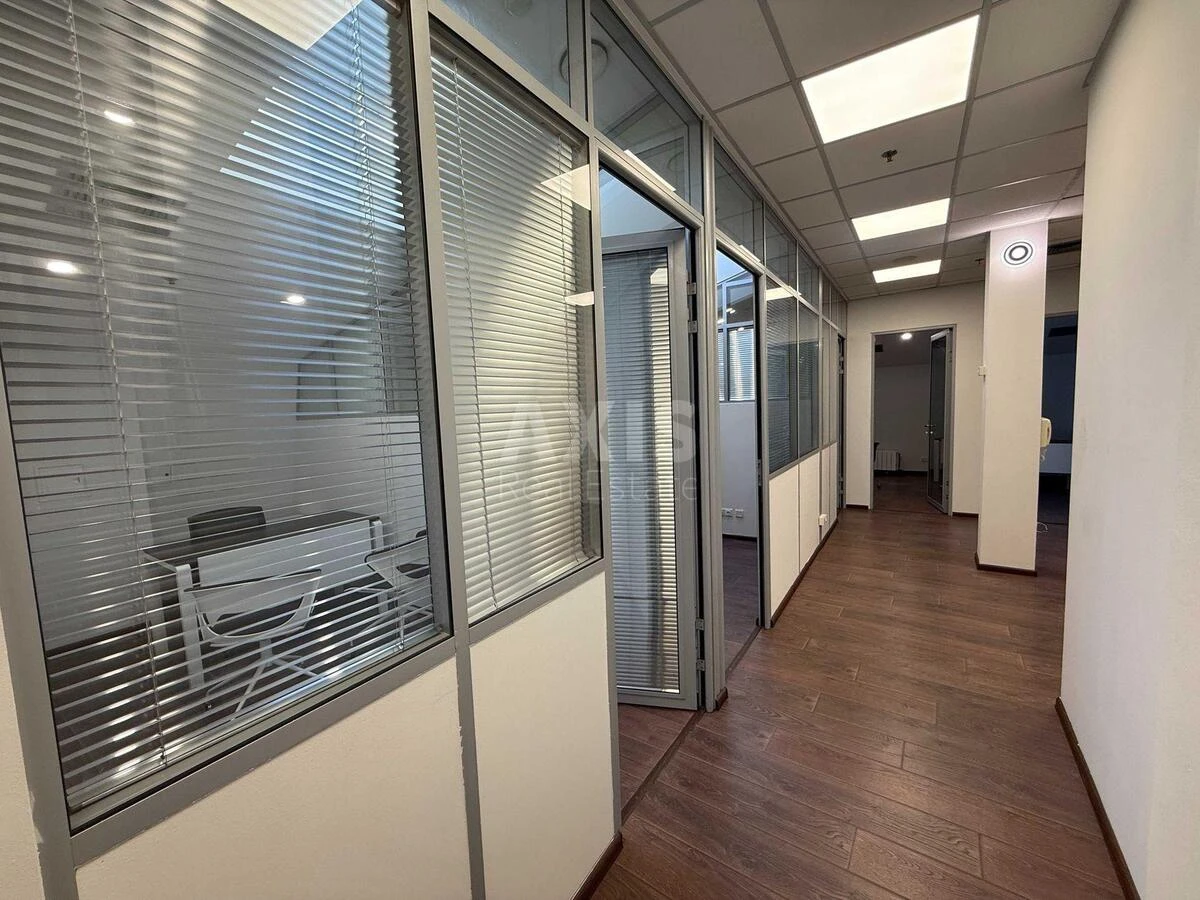 Office vul. Basejna 2А, 125m2707635