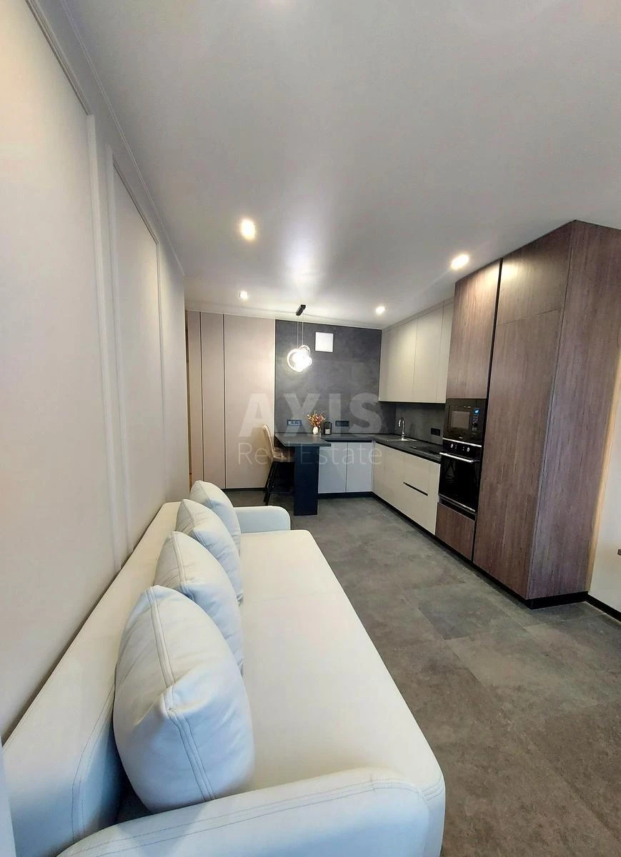 1k apartment vul. Sverstjuka Jevgena 6Е677712