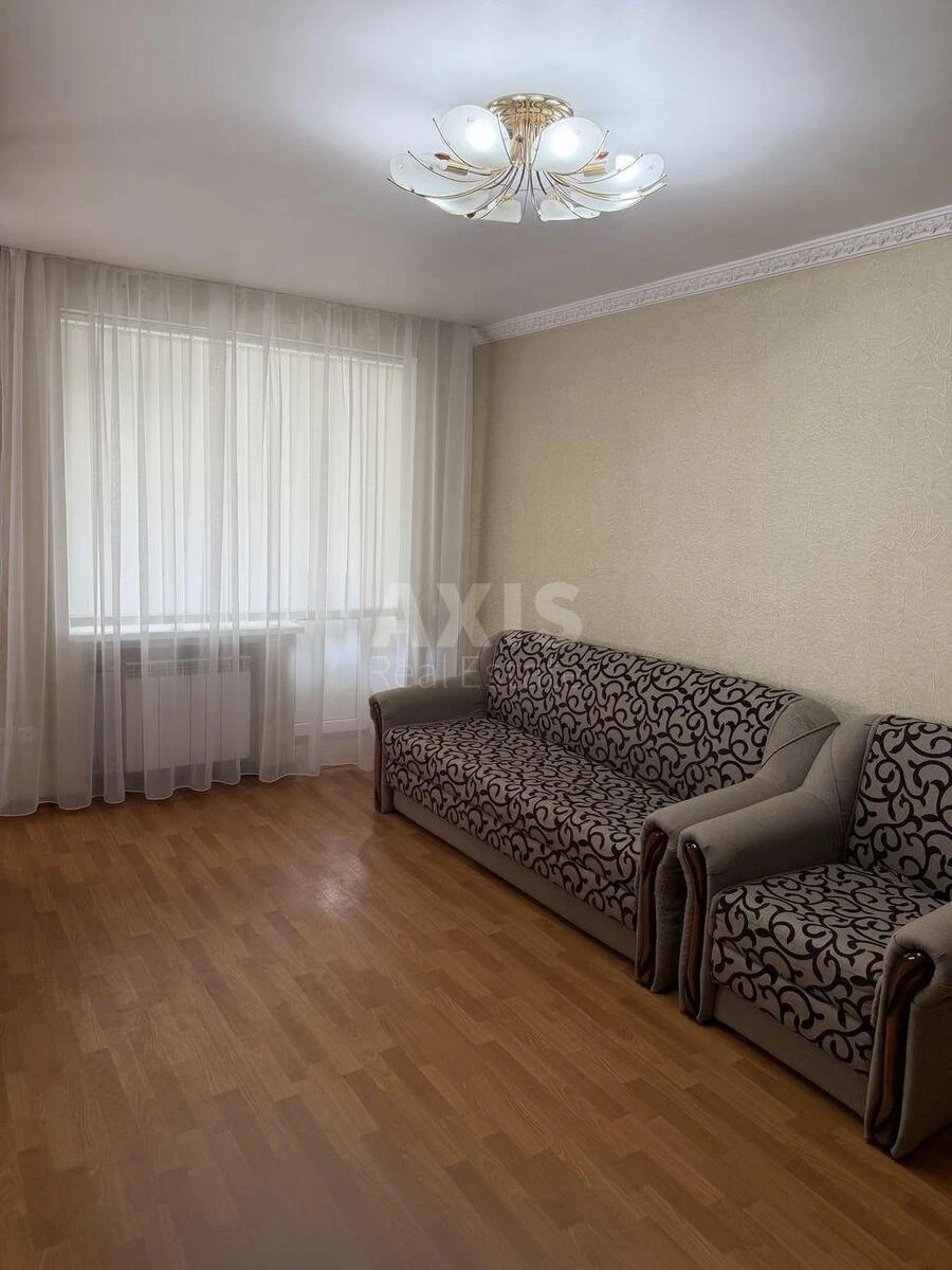 2к квартира пр-т Соборности 12696522