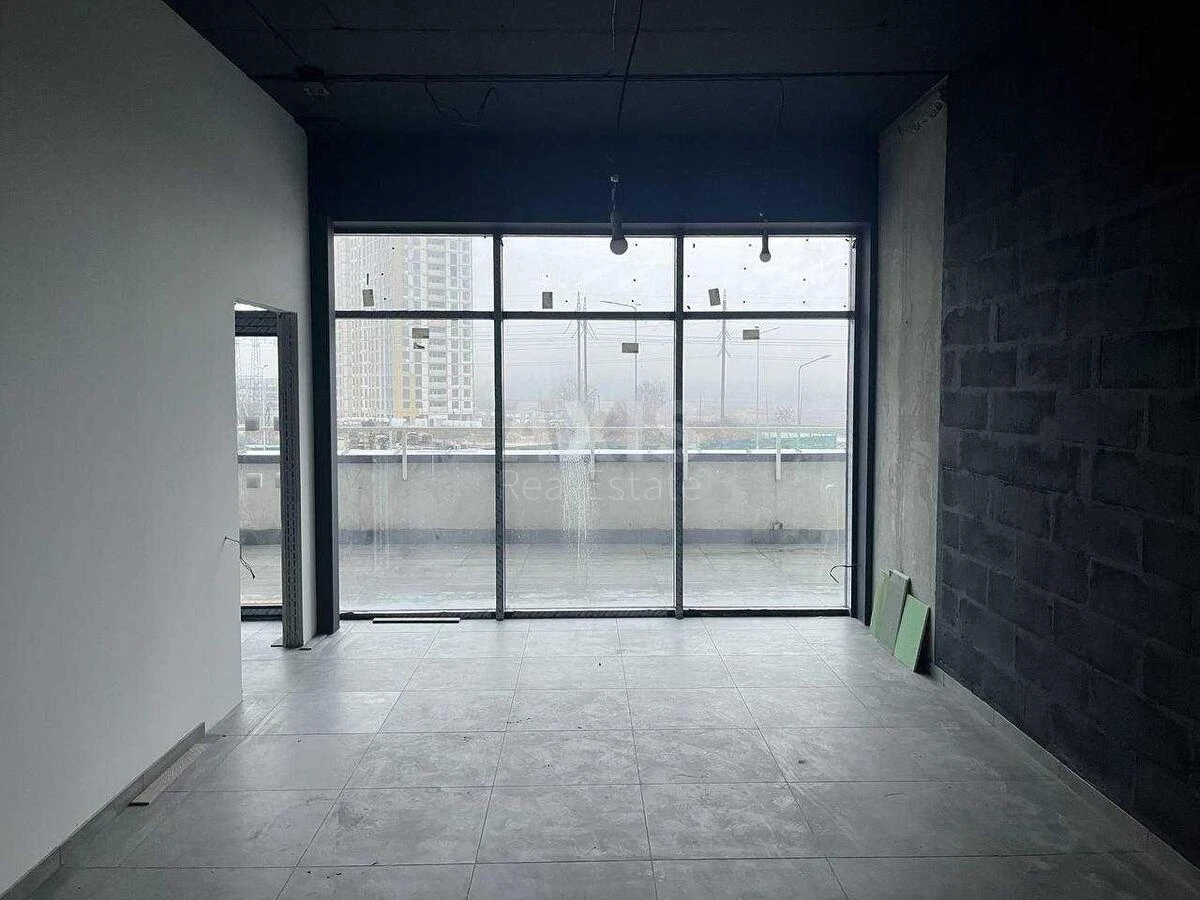 Объект торговли ул. Александра Олеся 10А, 192м26831111