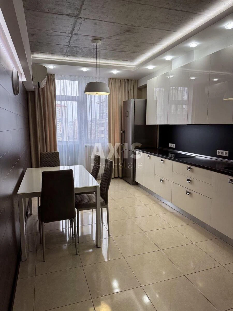 2k apartment vul. Yulia Zdanovska 71Г621180