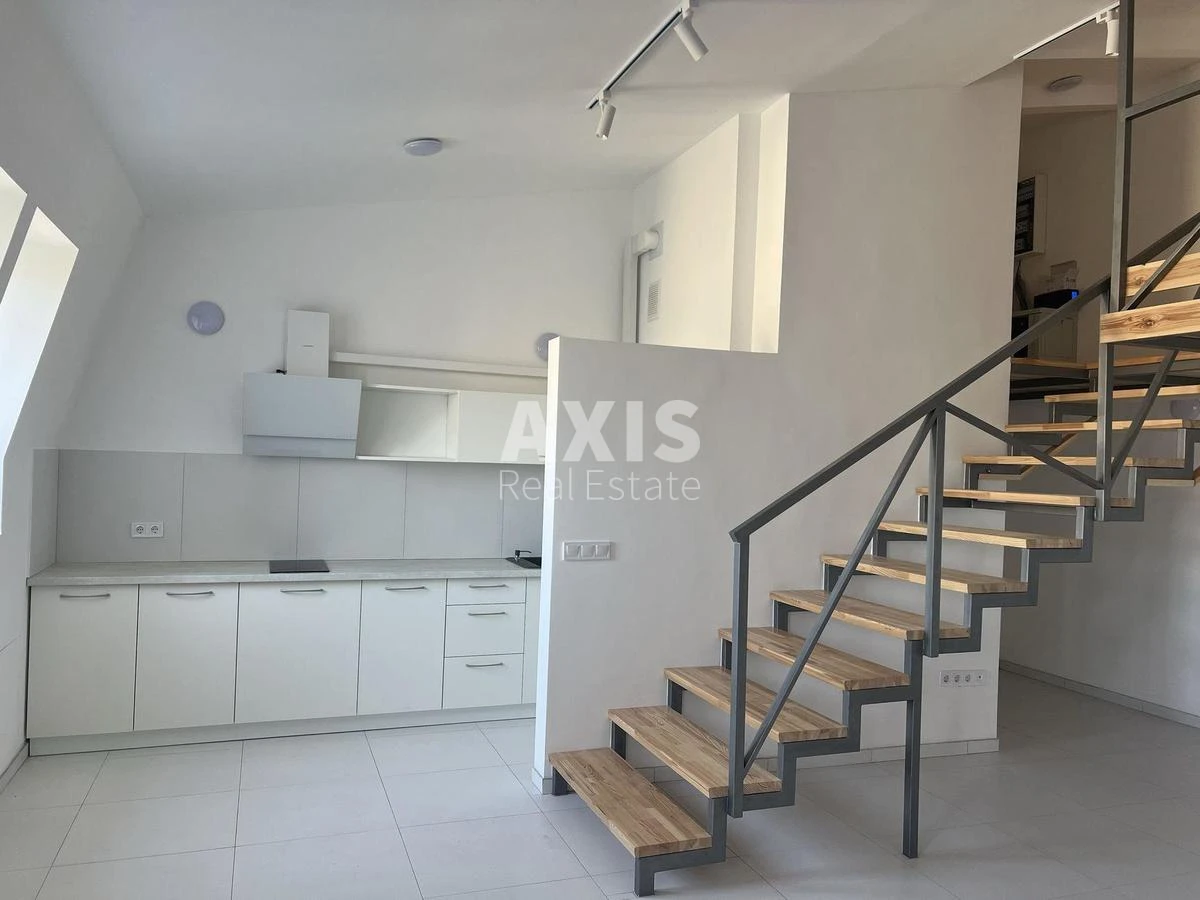 Office vul. Turivs'ka 9, 120m241672