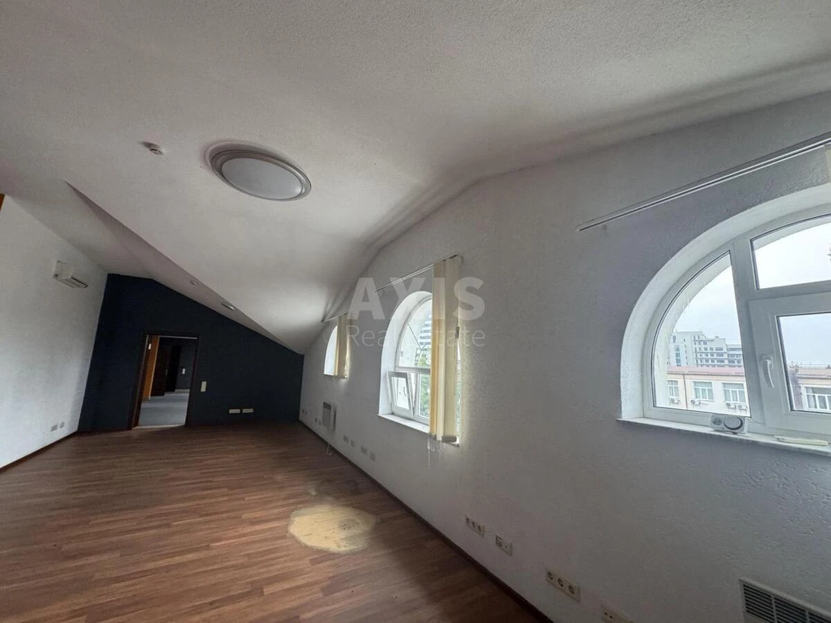 Office vul. Mashynobudivna 35А, 1000m2585792