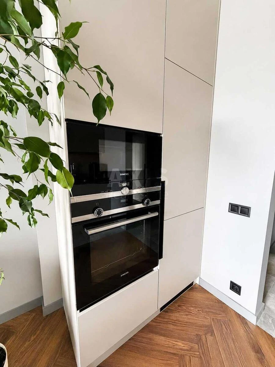 3k apartment vul. Zarichna 1А700161