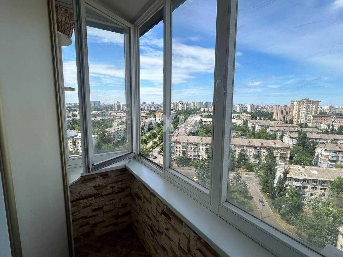 2к квартира ул. Уинстона Черчилля 18Б622267