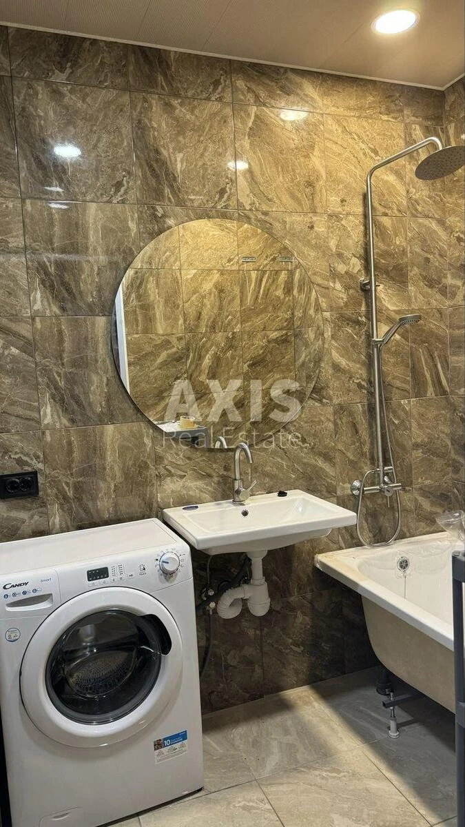 2k apartment vul. Sverstjuka Jevgena 46768311