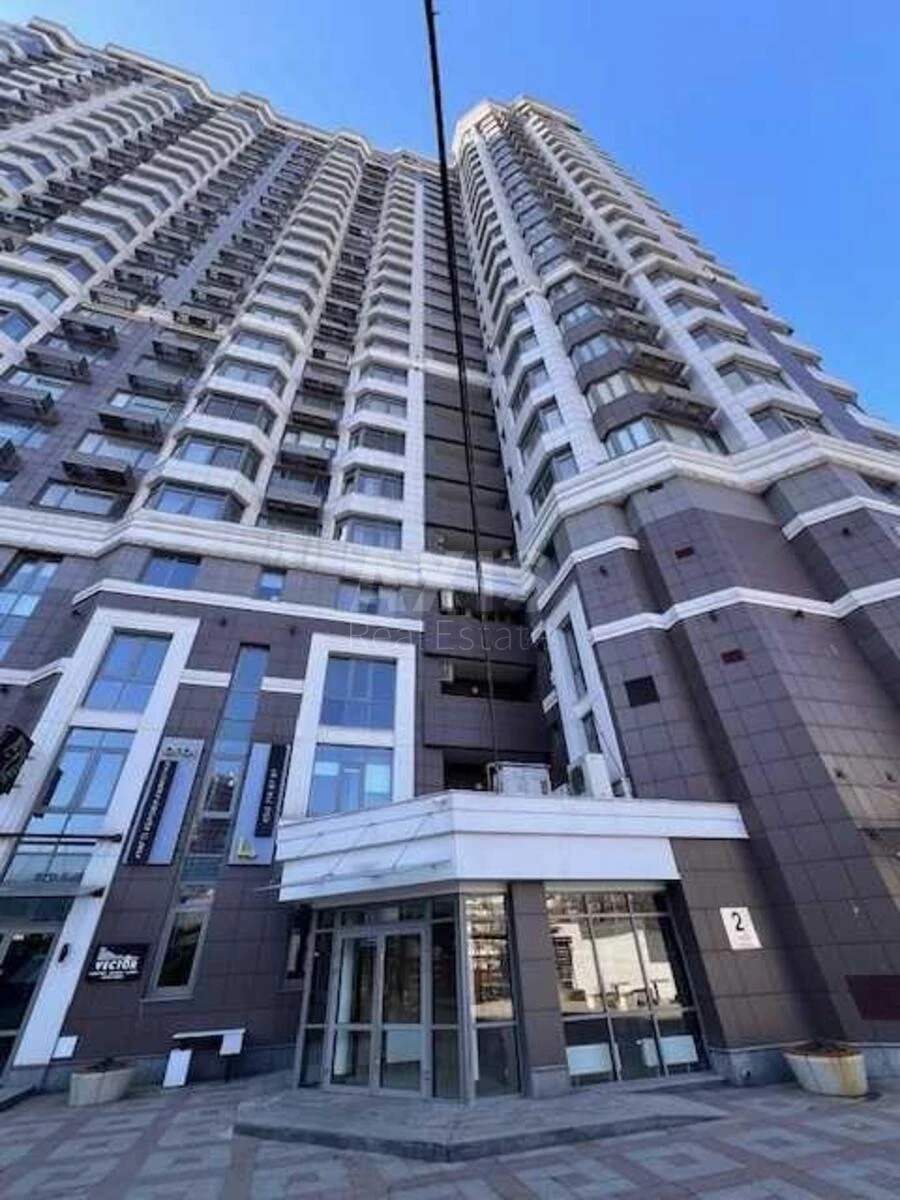 Office vul. Jevgena Konoval'cja 34, 111m2663000