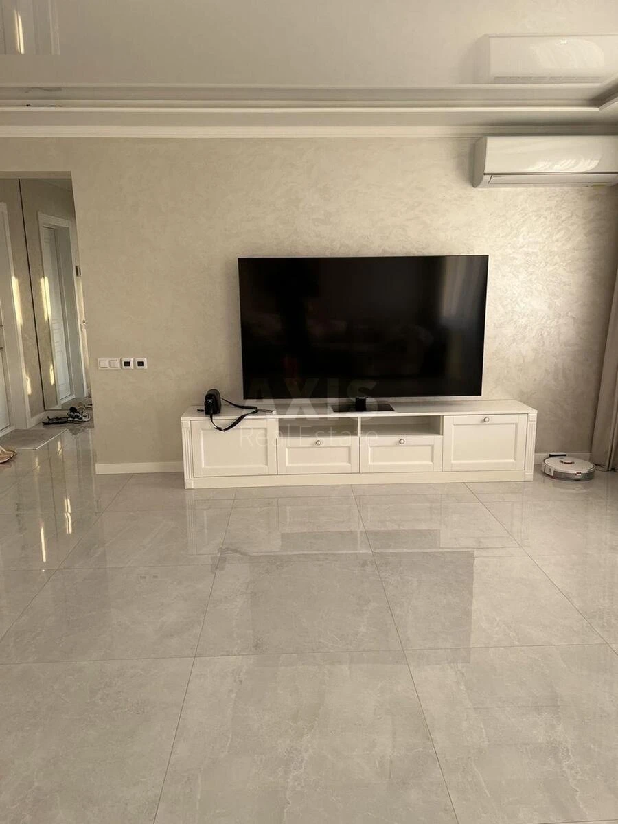 5k apartment vul. Levka Lukyanenka 13А676944