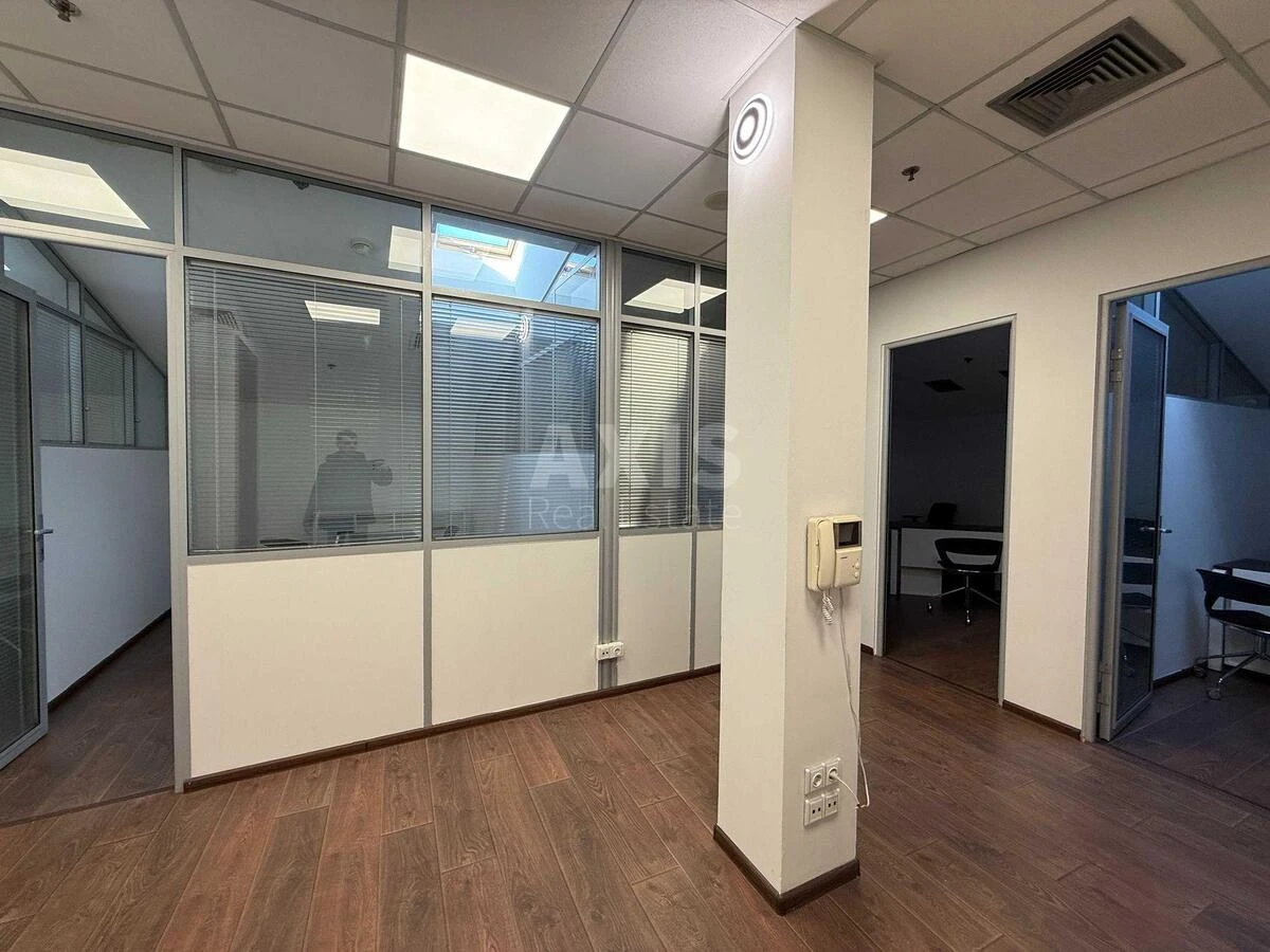 Office vul. Basejna 2А, 125m2707636