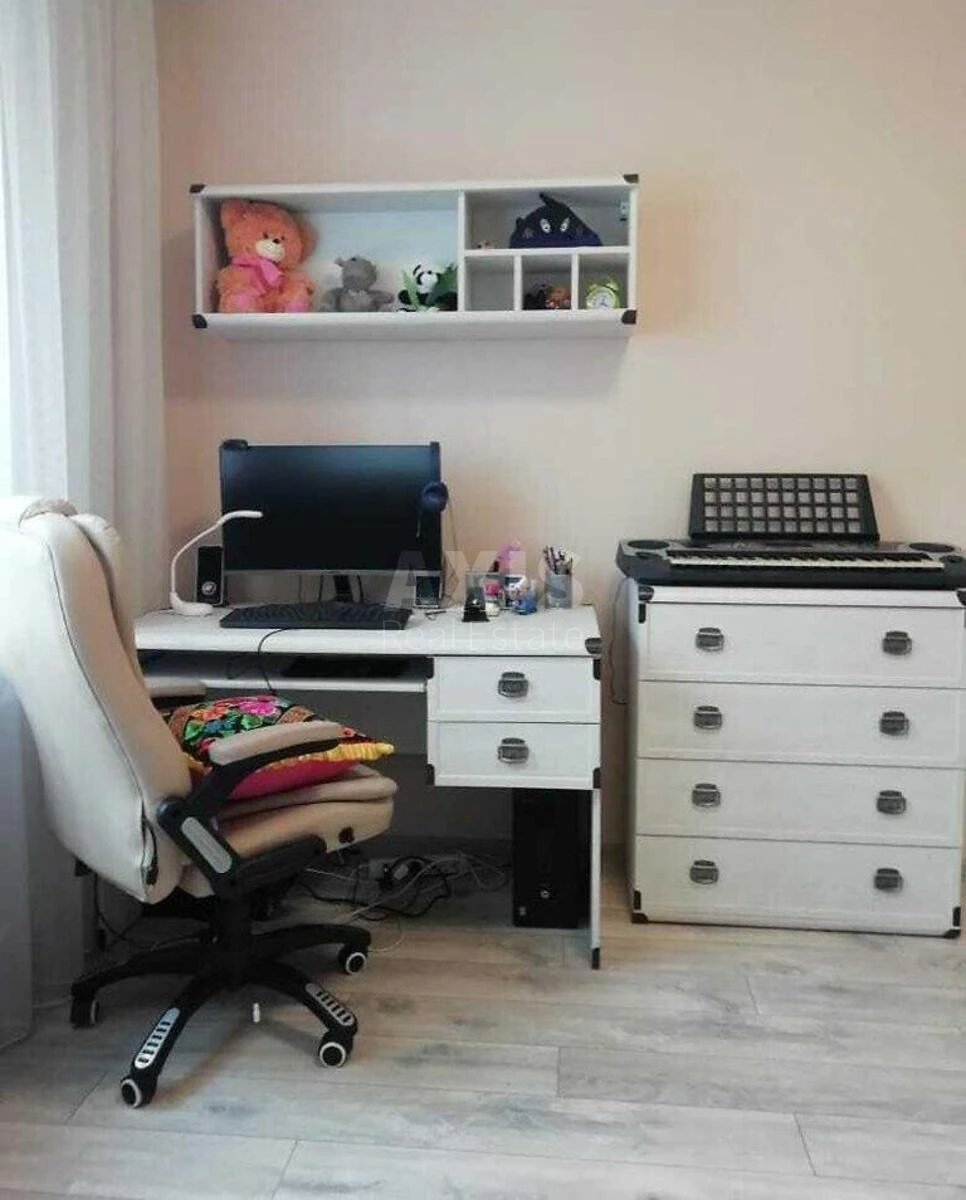 2k apartment vul. Horol's'ka 8/4481725