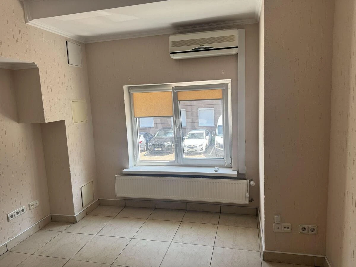 Office vul. Mashynobudivna 35А, 1000m2585793