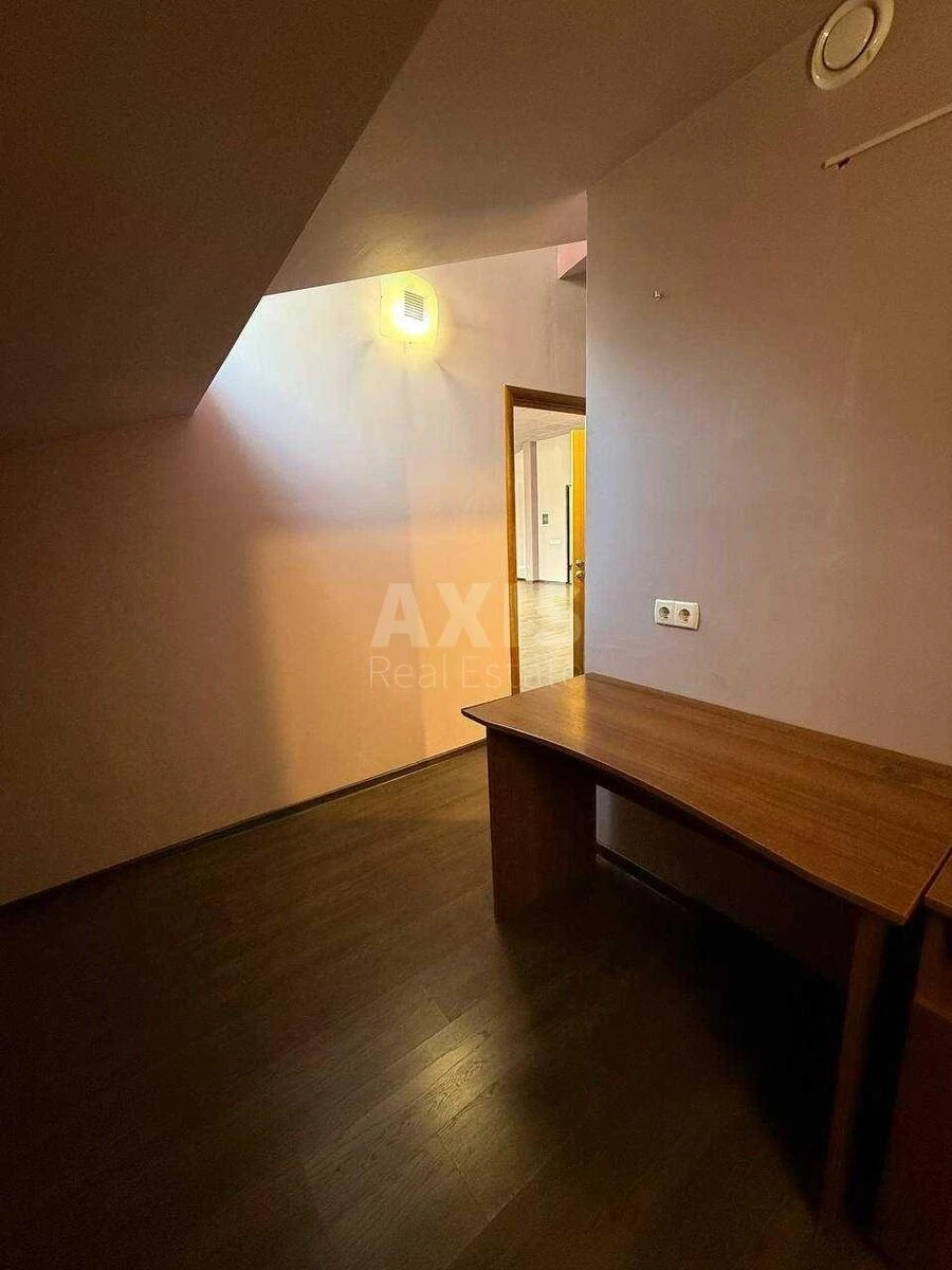 Office vul. Glybochyc'ka 40, 142m2667447