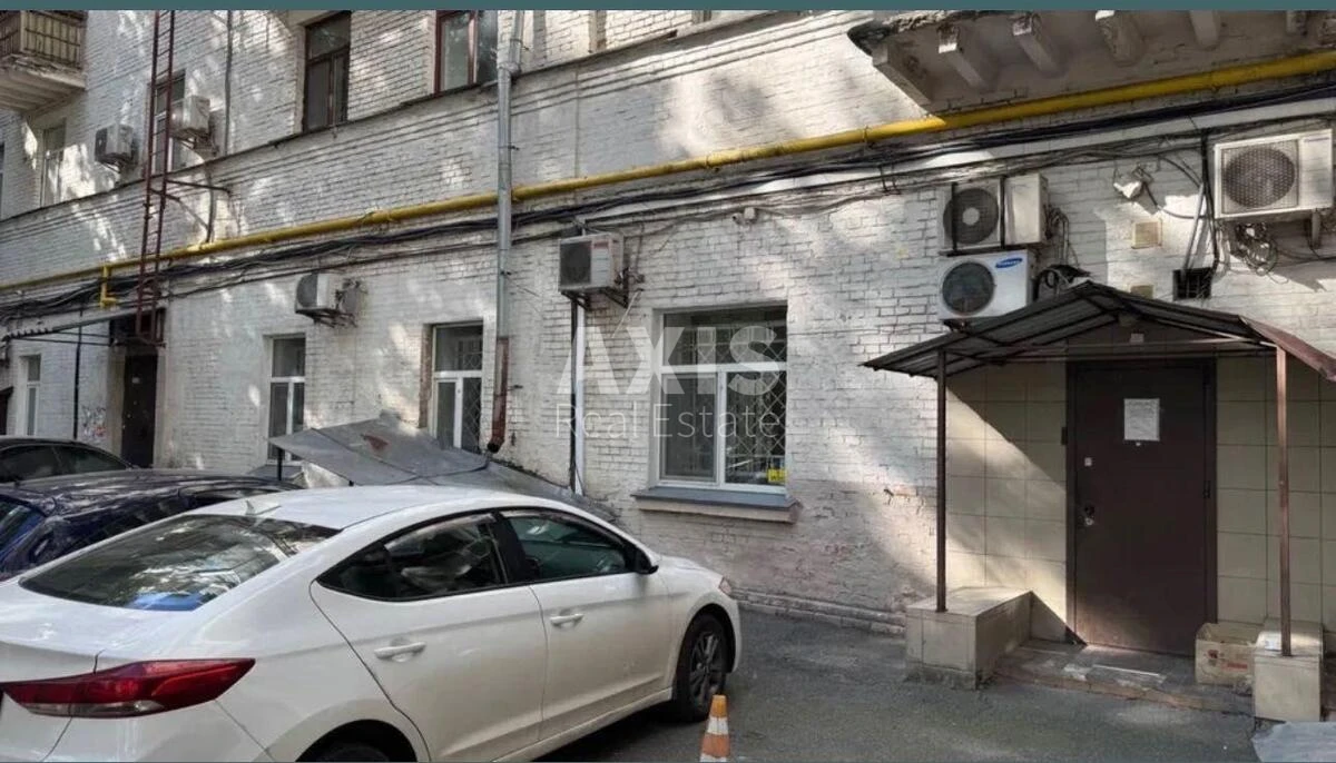 Объект торговли пр-т Воздушных Сил 25, 350м266124