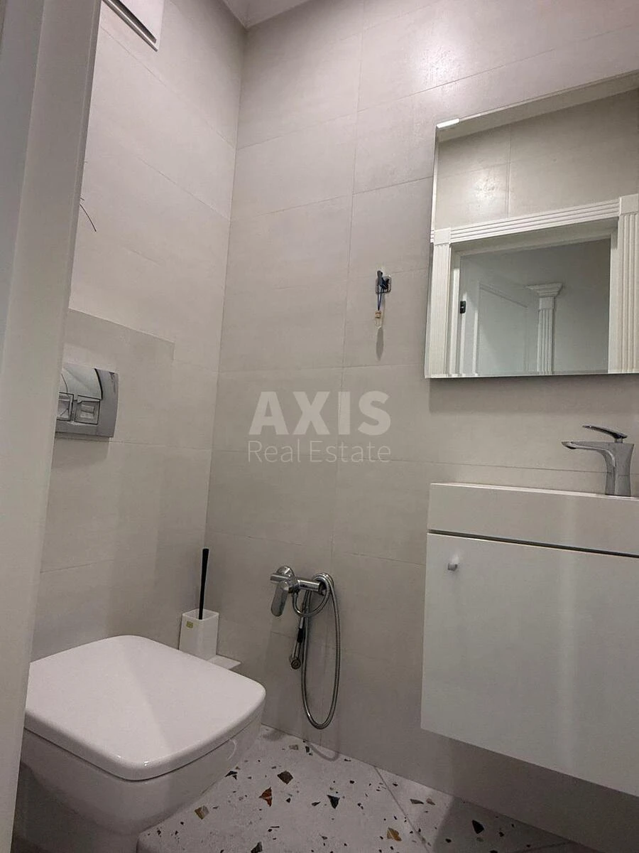 1k apartment nab. Dniprovs'ka 18А696595