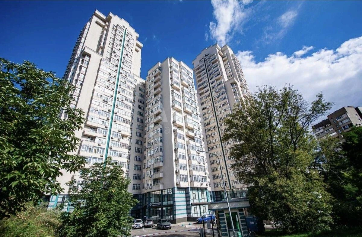 1k apartment vul. Lypkivs'kogo Vasylja Mytropolyta 37Г649555