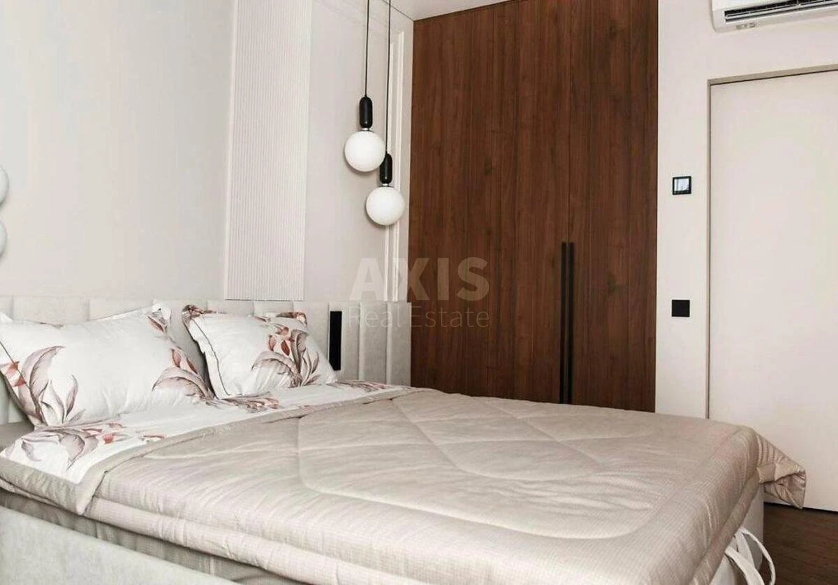 2k apartment vul. Rostyslavska 5А716599