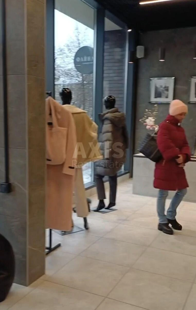 Объект торговли ул. Салютная 2, 180м2656260