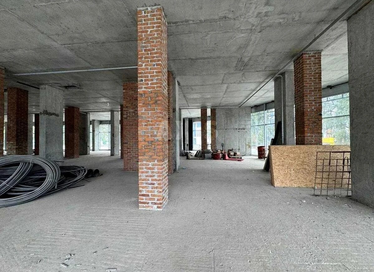 Trade object vul. Central'na 21Б, 880m2598103