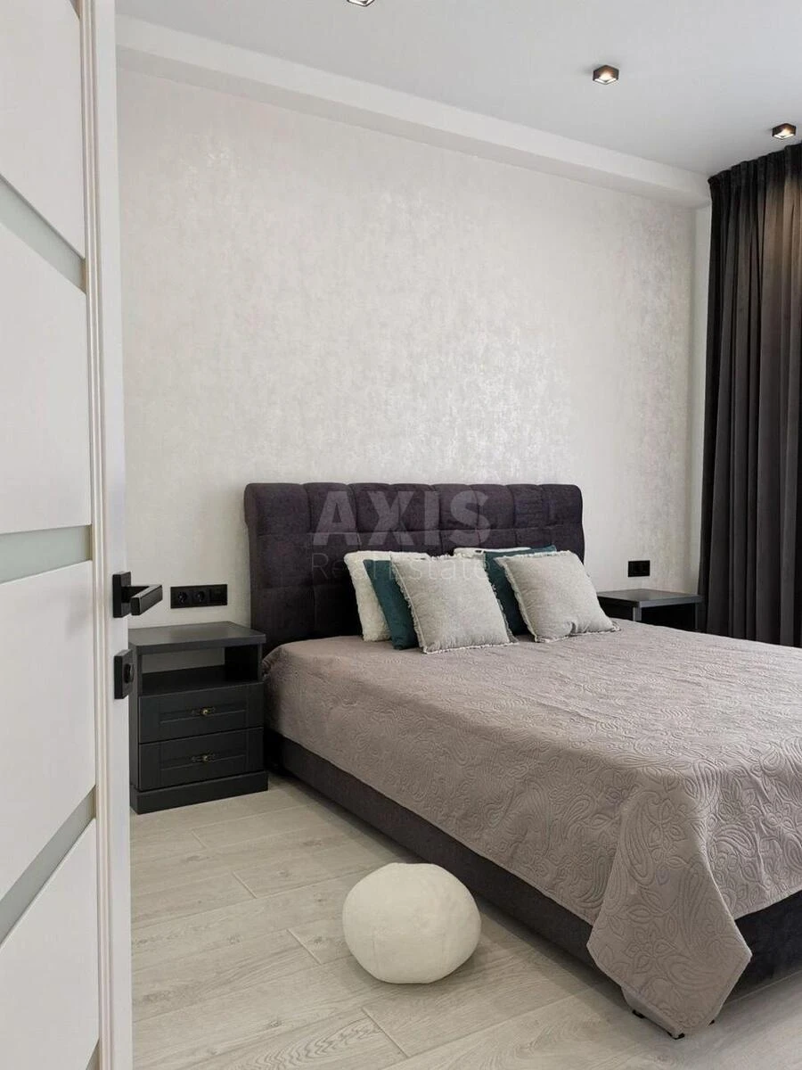 2k apartment vul. Myhajla Maksymovycha 26Г690594