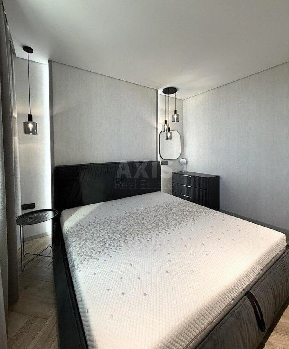 1k apartment pr-t Berestejskij 11651174