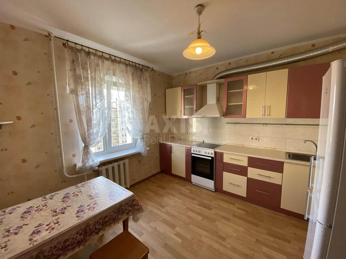 2к квартира ул. Левко Лукьяненко 15Г64817