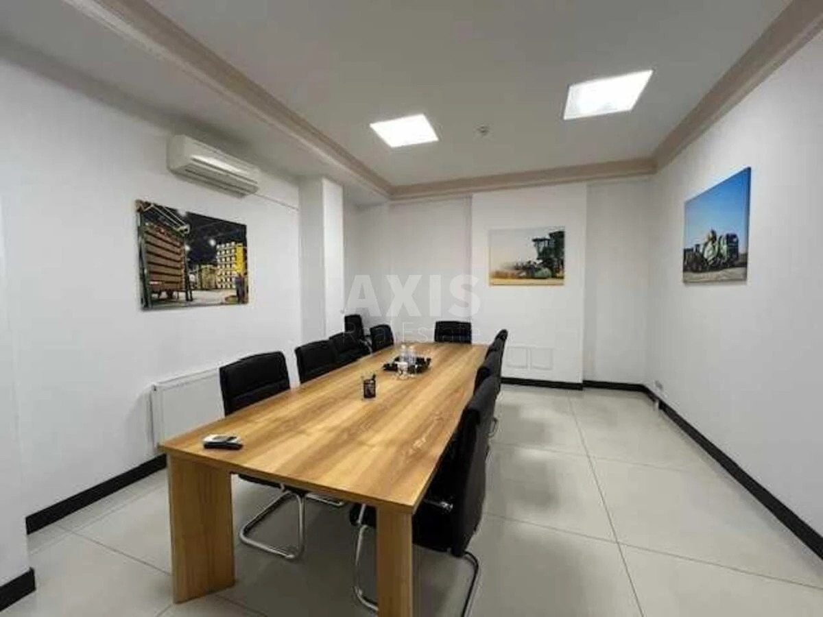 Office vul. Zhyljans'ka 72А, 750m2711813