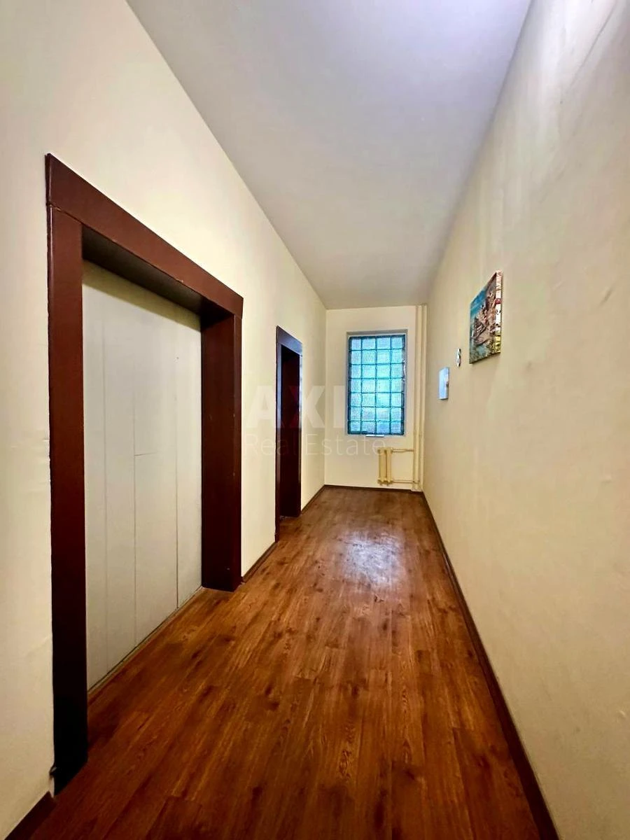 4k apartment vul. Sribnokil's'ka 14А6664216