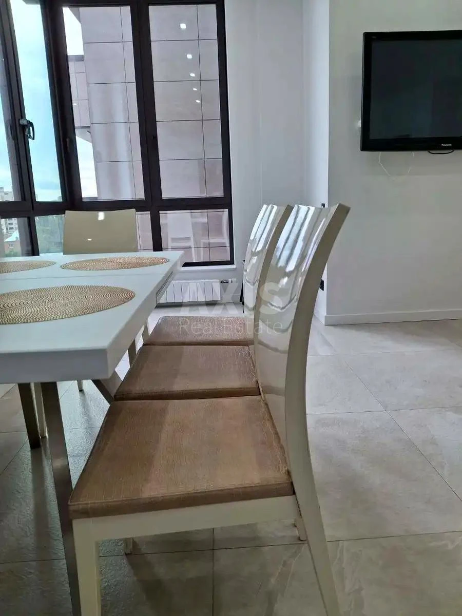 3k apartment pr-t Berestejskij 42717062