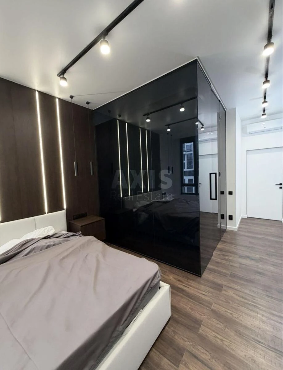 3k apartment vul. Gareta Dzhonsa 8715360