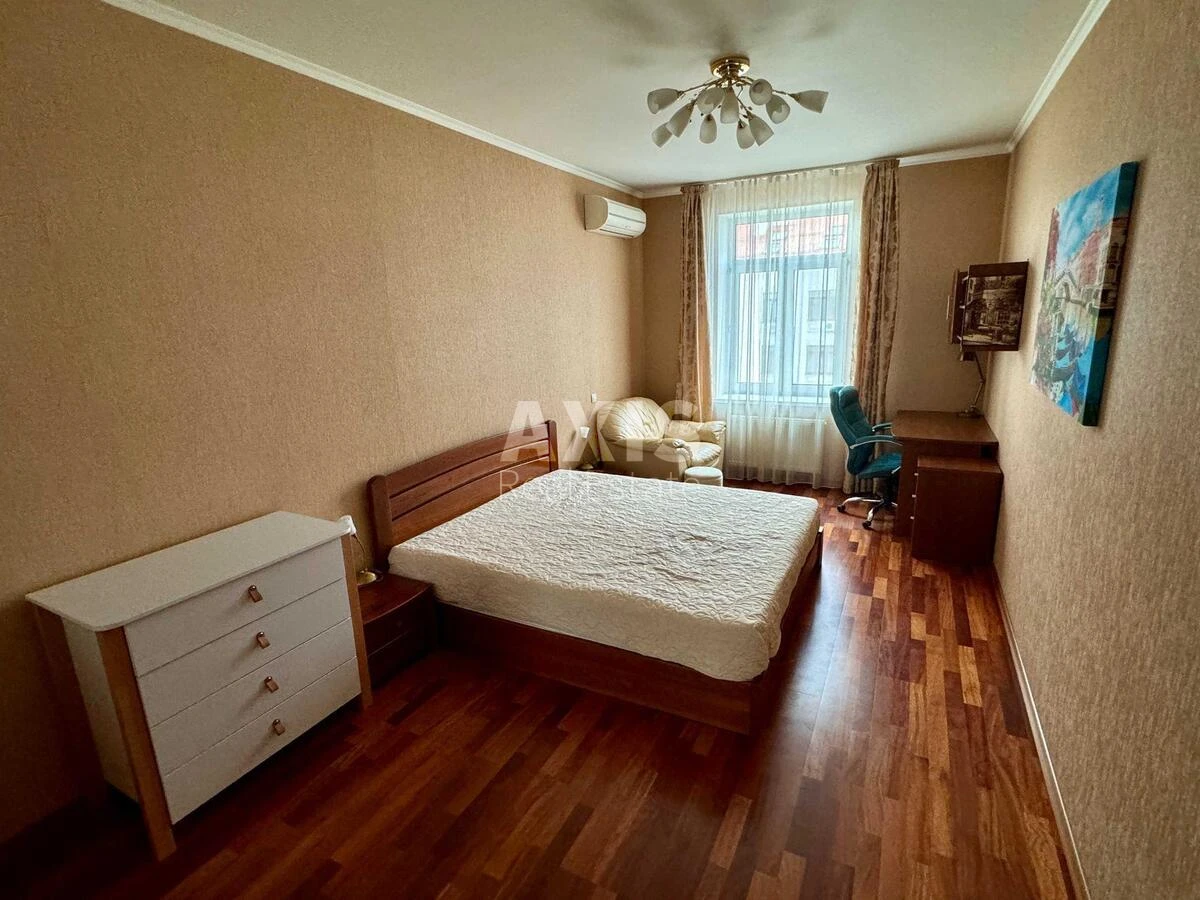 2k apartment vul. Shhekavyc'ka 30/396323814