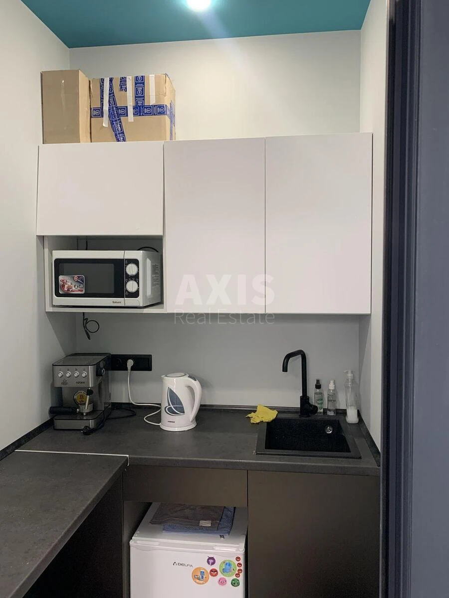 Office vul. Zhyljans'ka 68, 50m2704615