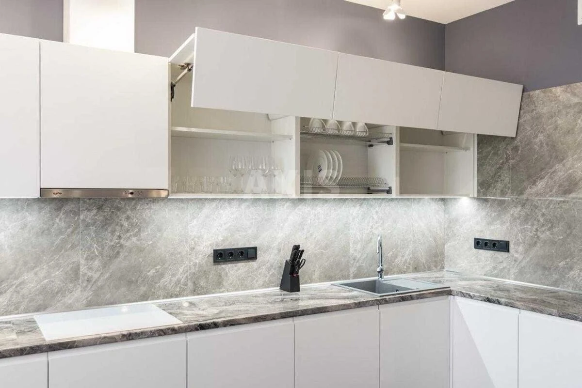 2k apartment vul. Preobrazhens'ka 8Б6746912