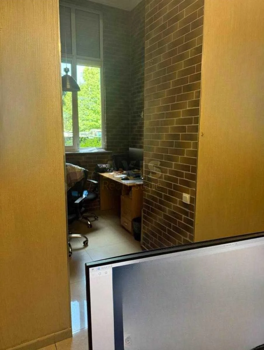 Trade object vul. Mezhygirs'ka 32, 67m2646862