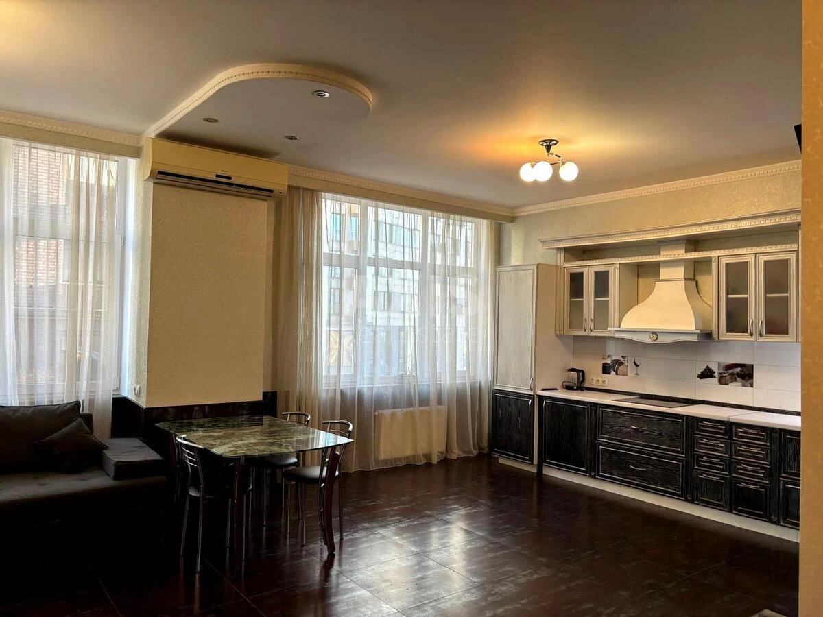 Office vul. Antonovycha 72, 125m2680043