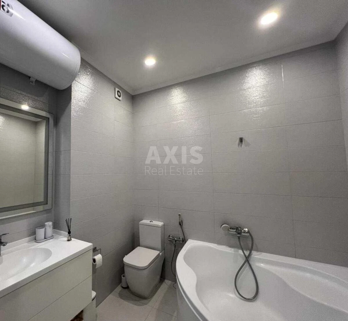 3k apartment vul. Zhyljans'ka 1186473110