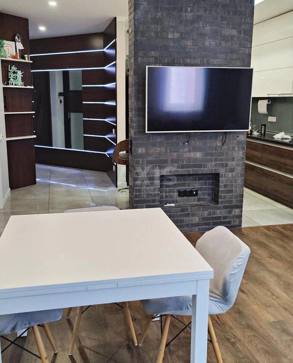 2k apartment vul. Mejtusa Kompozytora 4569992