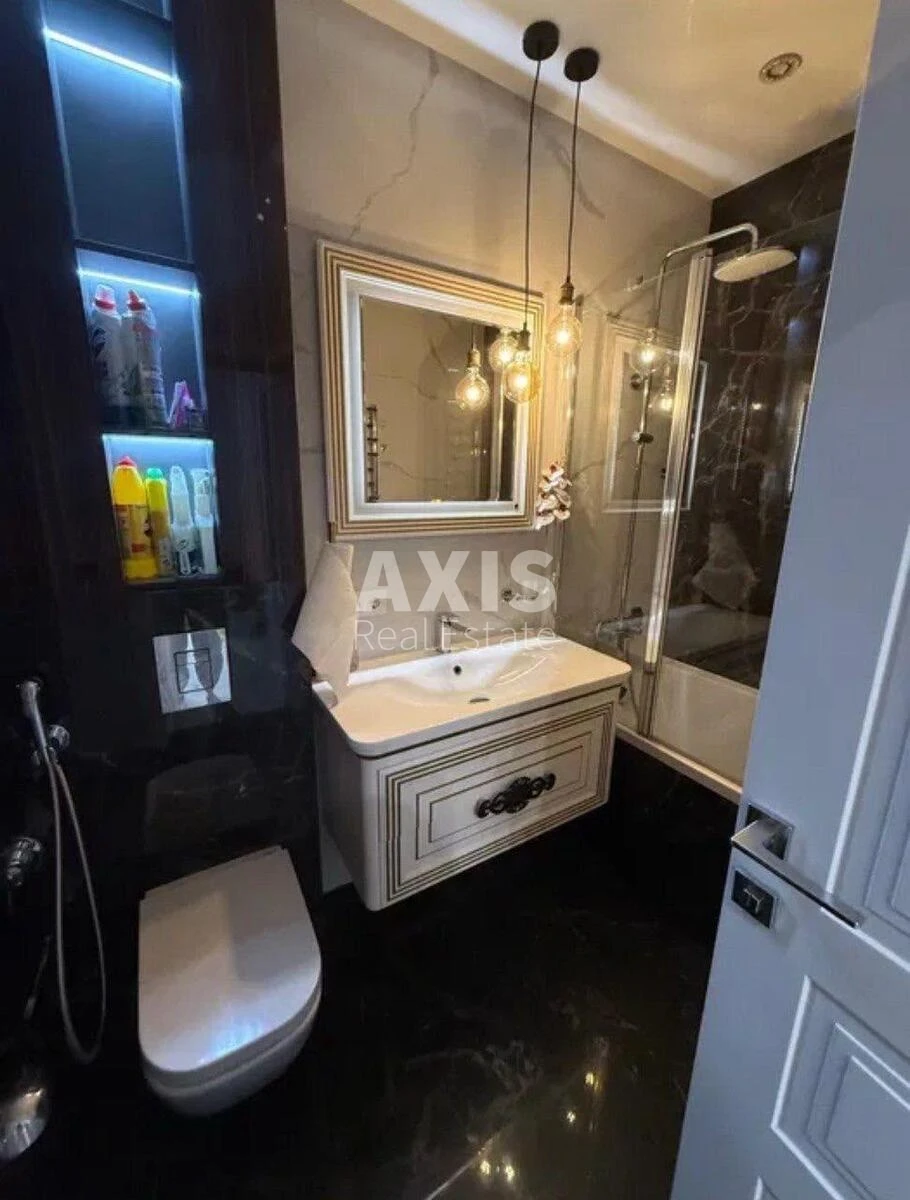 2k apartment pr-t Vidradnyj 2706728
