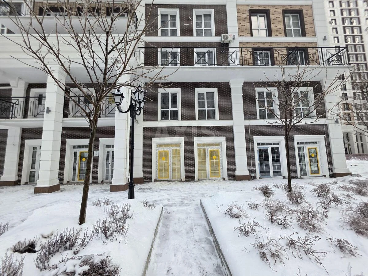 Trade object vul. Myhajla Maksymovycha 26, 40m266117