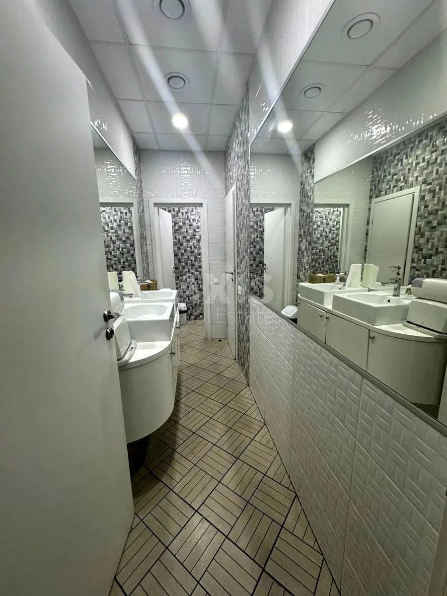 Office vul. Nyzhnij Val 51, 540m2677923