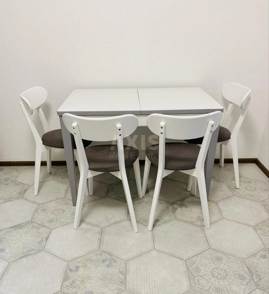 2k apartment pr-t Berestejskij 67678291