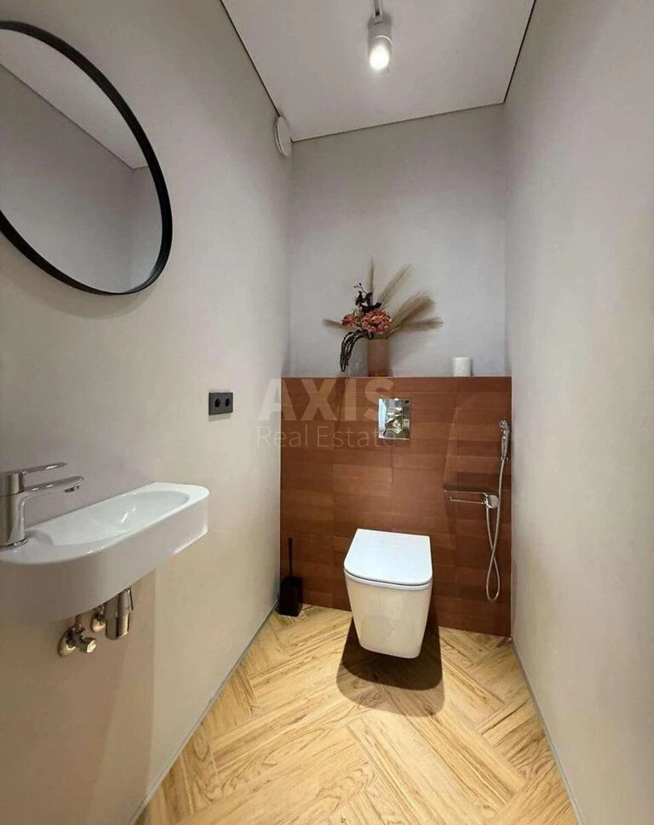 2к квартира ул. Александра Олеся 27А709409