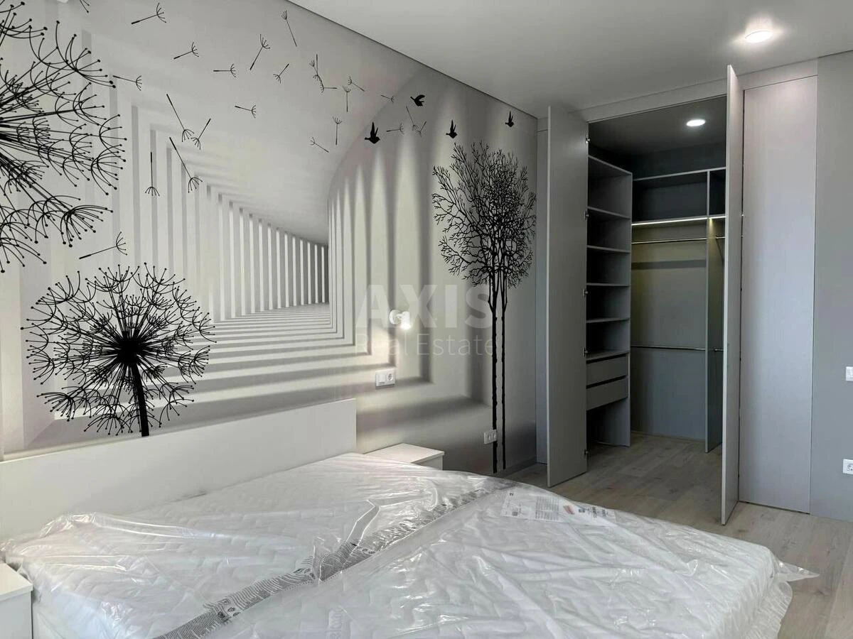 1k apartment pr-t Berestejskij 11655415