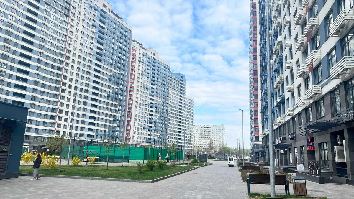 3k apartment vul. Sverstjuka Jevgena 6Г699268